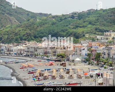 Auf einer Insel mit dem Namen Canneto Lipari, der größten der Äolischen Inseln im Tyrrhenischen Meer in der Nähe von Sizilien in Italien Stockfoto