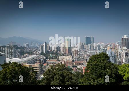 Städtischen Skyline Blick von Guia Festung mit Turm Bausteine im Zentrum von Macau city China Stockfoto