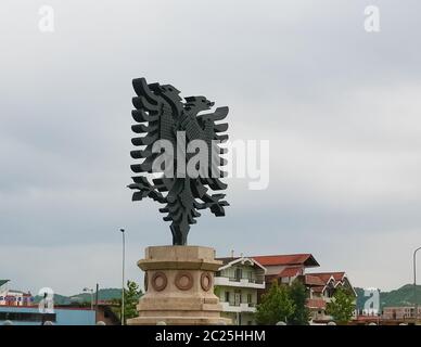 Blick auf das Adlerdenkmal am Adlerplatz, tirana, Albanien Stockfoto