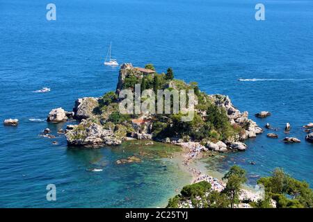 Luftaufnahme der Insel Isola Bella bei Taormina, Italien Stockfoto
