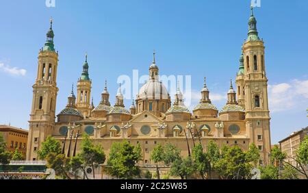 Basilika Unserer Lieben Frau von der Säule Es ist angeblich die erste Kirche an Maria in der Geschichte gewidmet sein, Zaragoza, Spanien Stockfoto