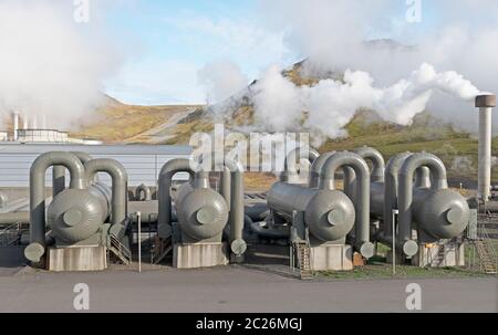 Dampf Separatoren an eine Geothermieanlage in Island Stockfoto