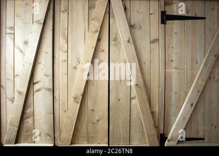 Traditionelle hölzerne Scheune Türen Detail der Bauernhof Türen, close-up sauber und modern Hintergrund textue Stockfoto