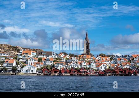 Blick auf die stadt Fjaellbacka in Schweden. Stockfoto