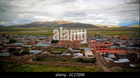 Außenansicht der Iglesia de Santa Isabel de Pucara, Puno, Peru Stockfoto