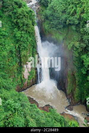 Haew Narok Wasserfall Stockfoto