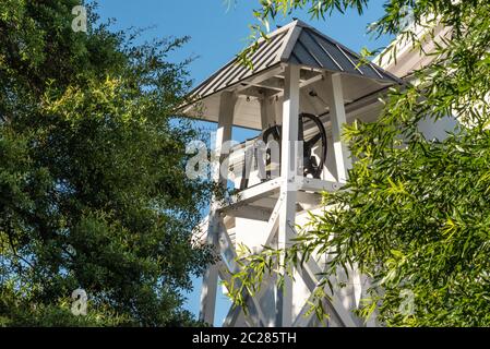 Kapelle Glockenturm (Sprossen nach dem Gewinn von Fußballspielen) an der Universität von Georgien in Athen, Georgien. (USA) Stockfoto