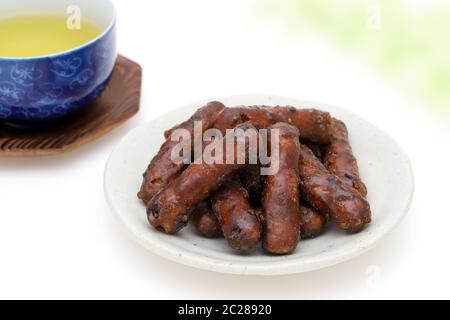 Traditionelle japanische Snacks, Karinto (gebratene Teigkekse) Stockfoto