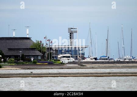 Hafen und die Anlegestelle im Ferienort Nida. Litauen Stockfoto
