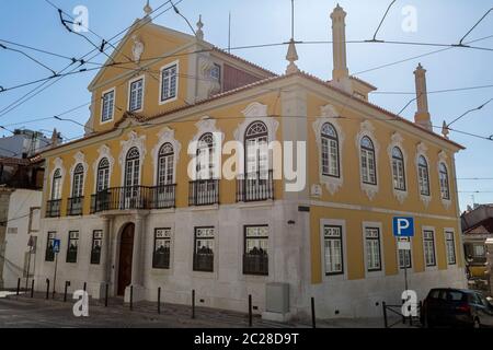 Fassade des Schlosses des Grafen von Monte Real im frühen 20. Jahrhundert im Stil der Neorenaissance erbaut und Neo-rokoko architektonischen Stilen, in Lissabon, Portugal Stockfoto