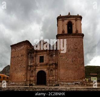 Außenansicht der Iglesia de Santa Isabel de Pucara, Puno, Peru Stockfoto