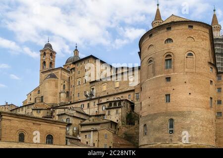 Blick auf Urbino, Italien Stockfoto