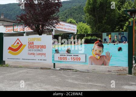 Pergine Valsugana, Italien. Juni 2020. Pergine Valsugana, San Cristoforo, Italien am 16. Juni 2020. Camping bleibt geschlossen und wahrscheinlich für die ganze Saison nach mehr als 90 Tagen der Sperre wegen der New Coronavirus Pandemie. Ausländische Touristen aus Deutschland, den Niederlanden und Österreich sind noch selten. (Foto von Pierre Teyssot/ESPA-Images) Quelle: European Sports Photo Agency/Alamy Live News Stockfoto