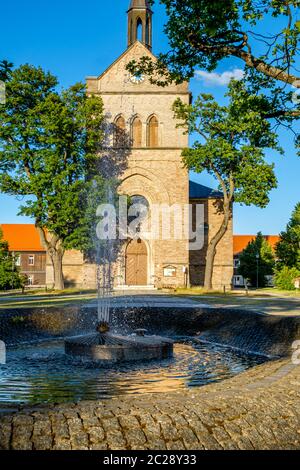 Blick auf die Kirche Hasselfelde im Harz Stockfoto