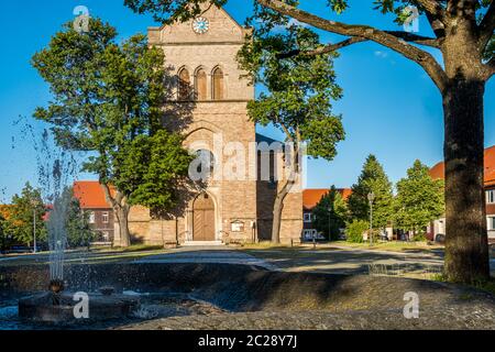 Blick auf die Kirche Hasselfelde im Harz Stockfoto