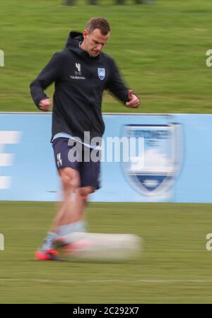 Sydney, Australien. Juni 2020. Alex Wilkinson vom Sydney FC besucht am 17. Juni 2020 eine Trainingseinheit an der Macquarie University in Sydney, Australien. Die höchste Liga der australischen Profisieger für Männer WIRD am 16. Juli wieder aufgenommen. Melbourne Victory nimmt im AAMI Park in Melbourne gegen Western United an. Quelle: Bai Xuefei/Xinhua/Alamy Live News Stockfoto