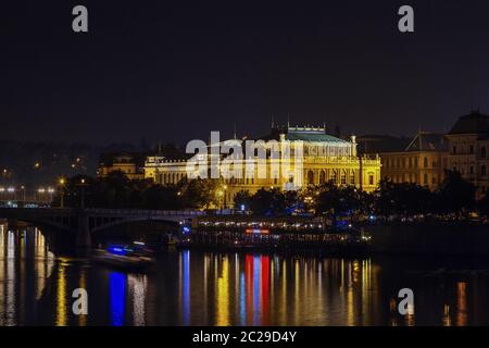 Ansicht von Rudolfinum, Prag Stockfoto