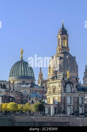 Akademie der Bildenden Künste und Frauenkirche, Dresden Stockfoto