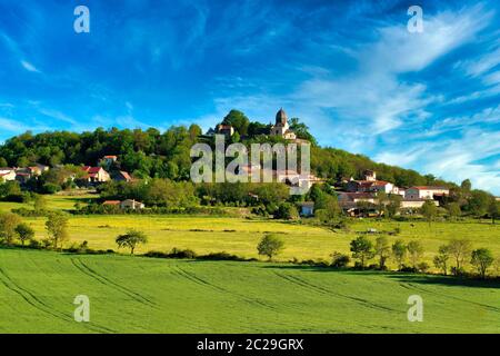 Kirche von Tourzel-Ronzieres, romanische Kirche, Puy de Dome, Auvergne Stockfoto