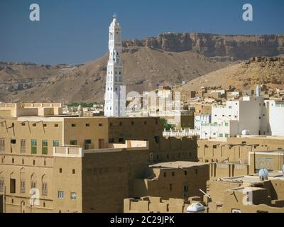 Außenansicht des Al-Muhdar Moschee, Tarim, Hadhramaut, Jemen Stockfoto