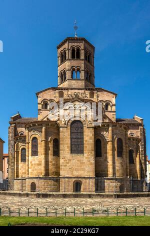 Kirche Saint Austremoine. Romanische Kunst. Issoire. Puy de Dome. Auvergne. Frankreich. Europa Stockfoto