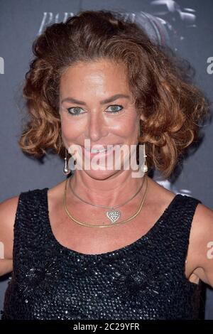Claudia Wells bei der Premiere von „Paparazzi X-posed“ auf dem roten