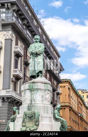 Statue von König Umberto I in Neapel, Italien Stockfoto