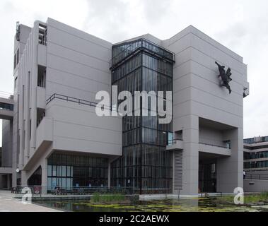 Das roger stevens Gebäude ein brutalistisches Gebäude der 1960er Jahre an der Universität von leeds Stockfoto