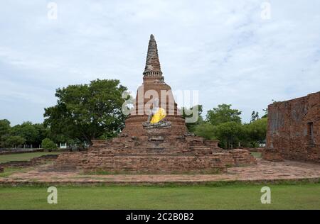 Buddhistische Tempel der alten Hauptstadt Thailands, Ayutthaya; heute UNESCO-Weltkulturerbe, in Ayutthaya. Stockfoto