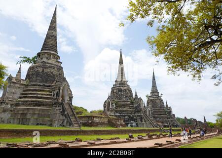 Buddhistische Tempel der alten Hauptstadt Thailands, Ayutthaya; heute UNESCO-Weltkulturerbe, in Ayutthaya. Stockfoto