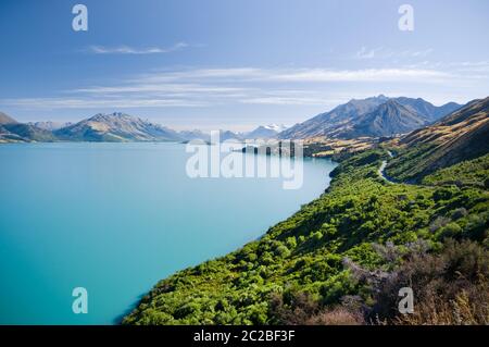 Landschaftlich schöner Blick auf den Lake Wakatipu vom Bennett's Bluff Aussichtspunkt. In Der Nähe Von Queenstown, Neuseeland. Stockfoto