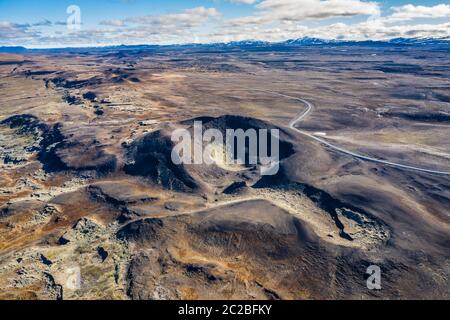 Exotische Ansicht in der geothermalen Tal Leirhnjukur, in der Nähe der Krafla Vulkan. Ort: Tal, Leirhnjukur Myvatn region, Norden von Island Stockfoto