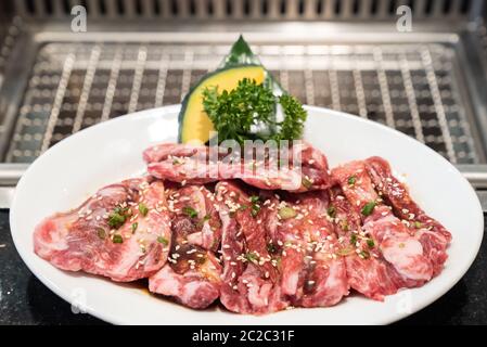 Raw premium Wagyu Beef Rib für japanische Yakiniku Stockfoto