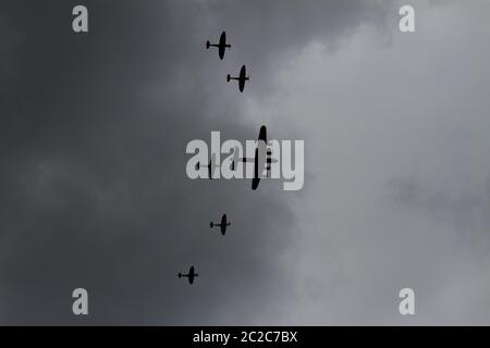 Ein Londoner Überflug während des Queens Jubilee Stockfoto