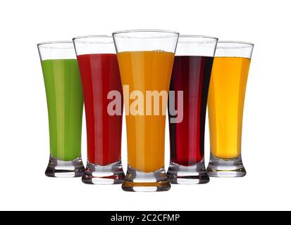 Fruchtsaft Konzept, Gläser verschiedene Säfte von Obst und Gemüse auf weißem Hintergrund Stockfoto