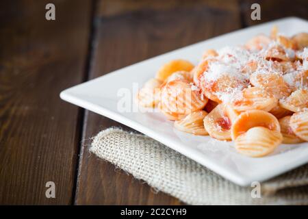 Orecchiette hausgemachte Pasta aus Apulien Region, Italien Stockfoto