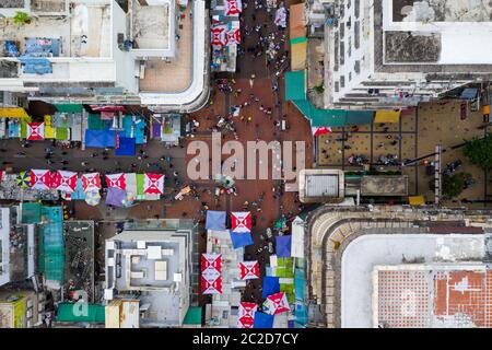 Sham Shui Po, Hongkong 07. Mai 2019: Drohnenflug über die Stadt Hongkong Stockfoto