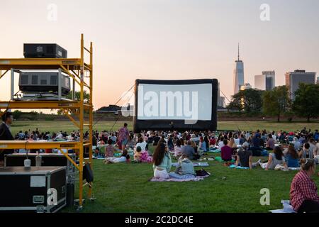 New York City / USA - JUL 14 2018: Flucht in New Yorker Outdoor-Filme auf Governors Island Stockfoto