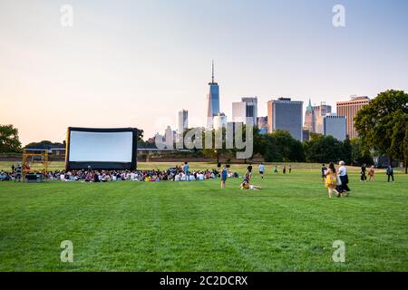 New York City / USA - JUL 14 2018: Flucht in New Yorker Outdoor-Filme auf Governors Island Stockfoto