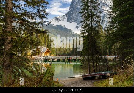 Emerald Lake mit Rocky Mountain in Yoho National Park, British Columbia, kanada Stockfoto