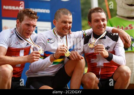 VAL DI SOLE, ITALIEN - 22. JUNI 2008. Schweizer Fahrer holten alle Medaillen bei den UCI Mountainbike Cross Country Weltmeisterschaften 2008 - 1. Christoph Sa Stockfoto