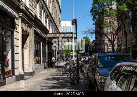 New York City/USA - 10.JULI 2018: Clark Street U-Bahnstation in Brooklyn Heights Neighborhood New York City Stockfoto