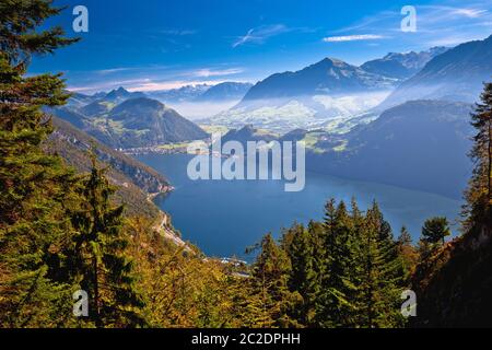 Vierwaldstättersee und die Alpen Gipfel Luftaufnahme von Pilatus, alpine Landschaft der Schweiz Stockfoto