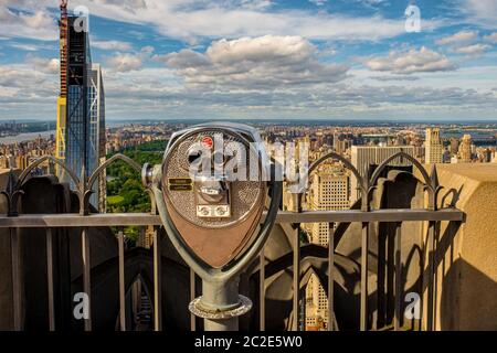 Blick auf die Stadt und den Central Park von New York vom Rockefeller Center auf der Dachterrasse Stockfoto