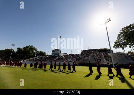 Die Sherman High School Class of 2020 Zeremonie findet am 13. Juni im Bearcat Stadium in Sherman, TX statt. Stockfoto