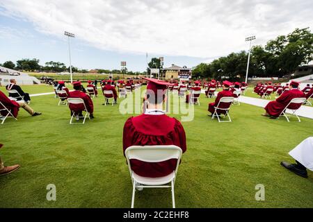 Die Sherman High School Class of 2020 Zeremonie findet am 13. Juni im Bearcat Stadium in Sherman, TX statt. Stockfoto