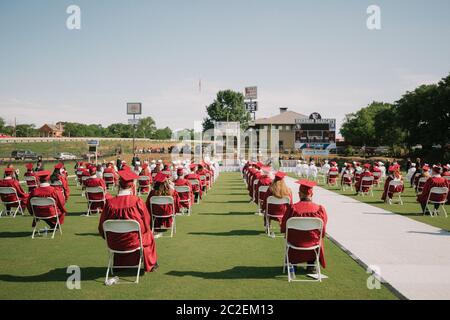 Die Sherman High School Class of 2020 Zeremonie findet am 13. Juni im Bearcat Stadium in Sherman, TX statt. Stockfoto