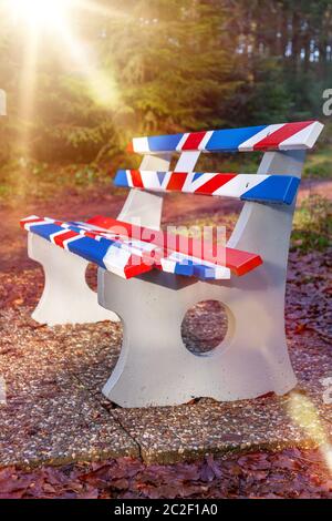 Bank in Großbritannien Union Jack Flag Farben Stockfoto