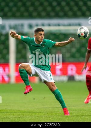 Bremen, 16. Juni 2020 Milot RASHICA, BRE 7 SV WERDER BREMEN - FC BAYERN MÜNCHEN in 1. Bundesliga 2019/2020, Spieltag 32. © Peter Schatz / Alamy Live News / gumzmedia/nordphoto/ Pool - die DFL-BESTIMMUNGEN VERBIETEN DIE VERWENDUNG VON FOTOGRAFIEN als BILDSEQUENZEN und/oder QUASI-VIDEO - Nationale und internationale Nachrichtenagenturen OUT redaktionelle Verwendung Stockfoto