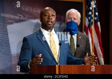 17. Juni 2020 - Washington, DC, Vereinigte Staaten: US-Senator Tim Scott (R-SC) spricht auf einer Pressekonferenz, die die Einführung eines republikanischen Polizeireformgesetzes ankündigt. (Foto von Michael Brochstein/Sipa USA) Stockfoto